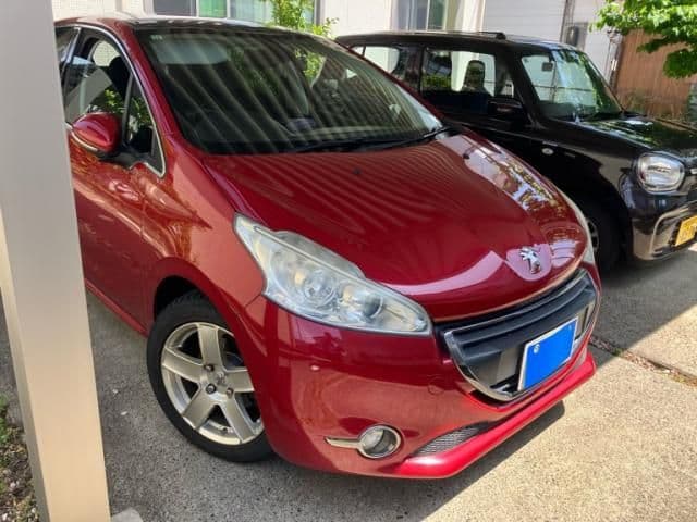 PEUGEOT