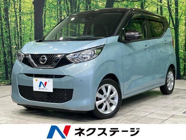 NISSAN