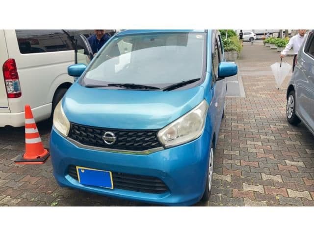 NISSAN