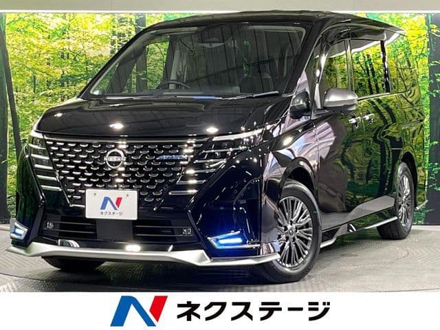 NISSAN