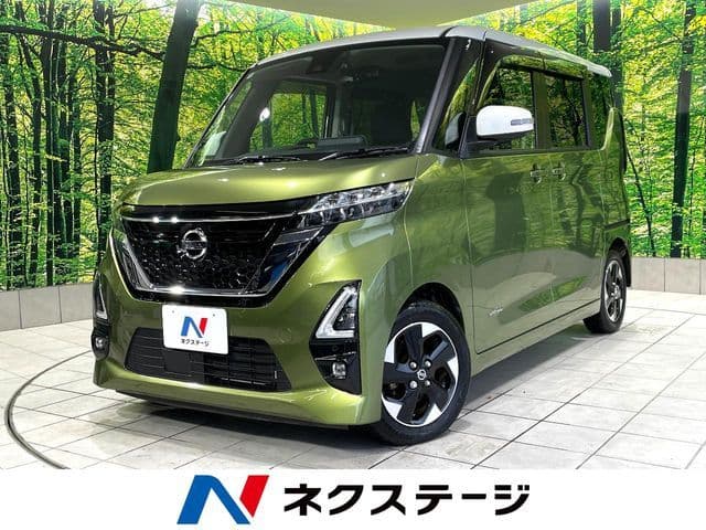 NISSAN