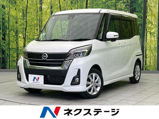 NISSAN