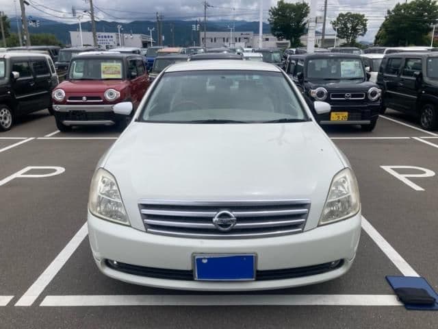 NISSAN