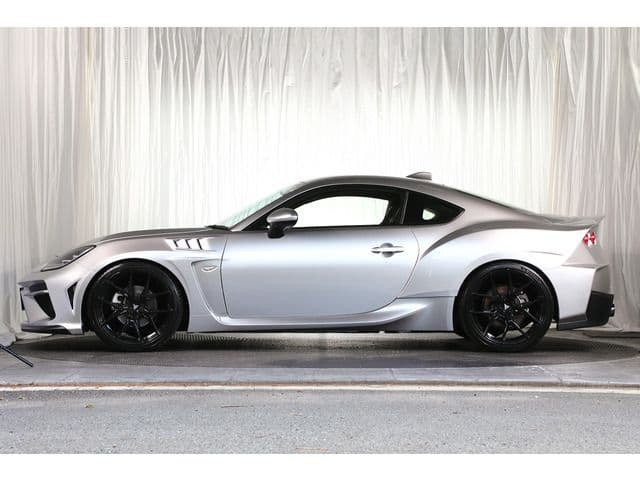 Car thumbnail 4