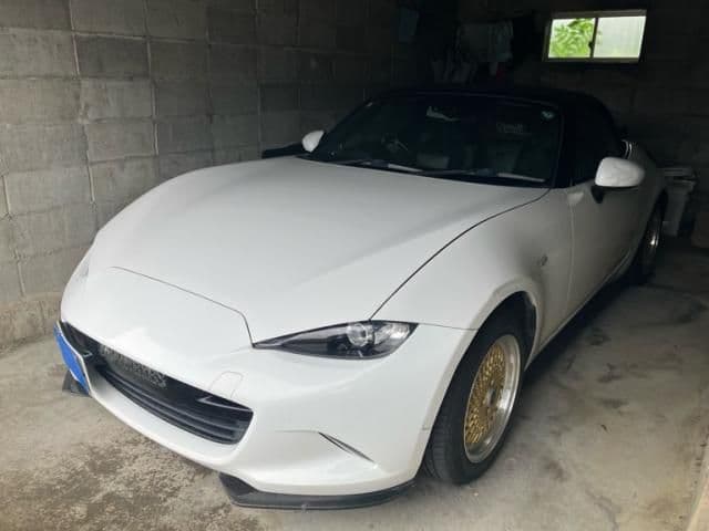 Car thumbnail 2