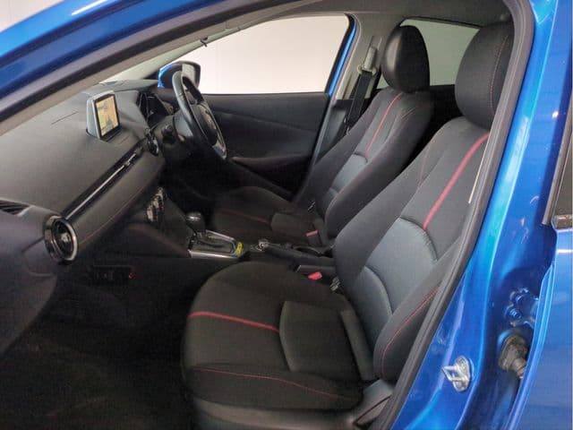 Car thumbnail 4
