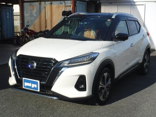 NISSAN