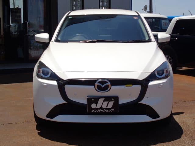 Car thumbnail 4