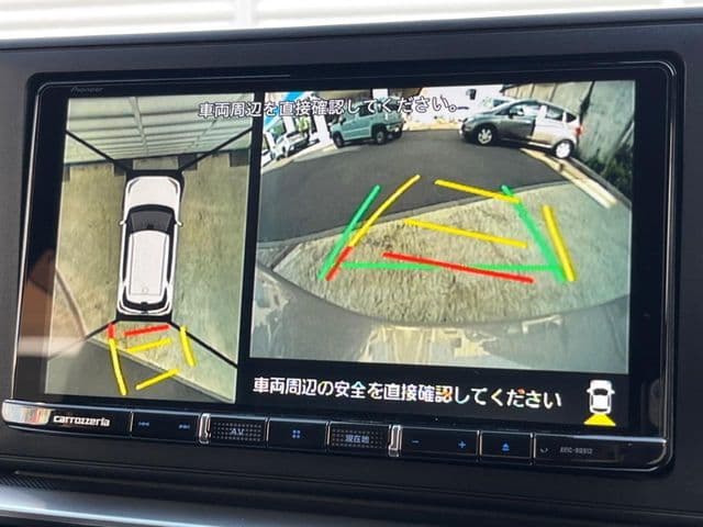 Car thumbnail 4