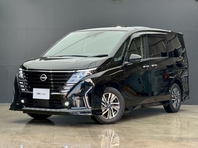 NISSAN