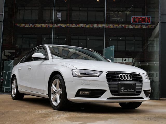 Car image 1