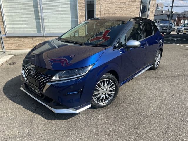 NISSAN