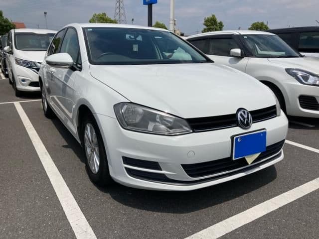 Car thumbnail 3