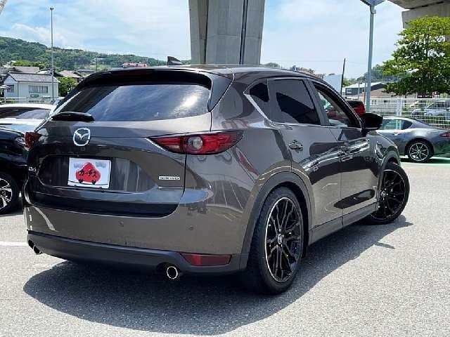 Car thumbnail 3