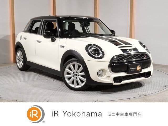 Car image 1