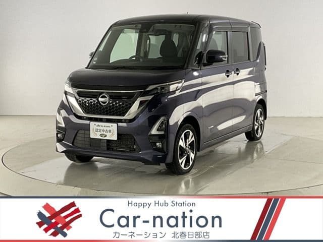 NISSAN