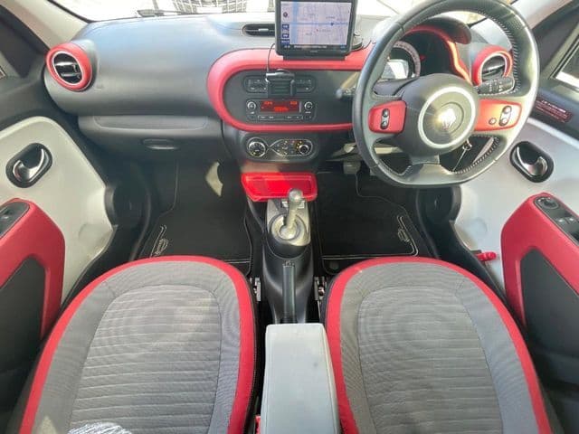 Car thumbnail 2