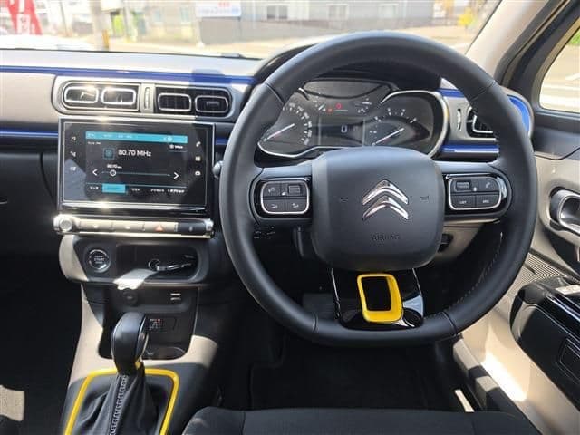 Car thumbnail 4