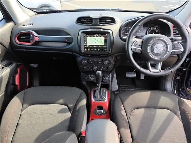 Car thumbnail 3