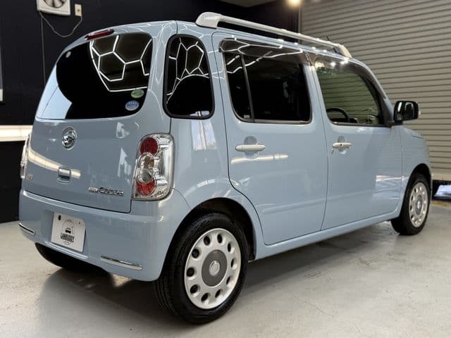 Car thumbnail 4