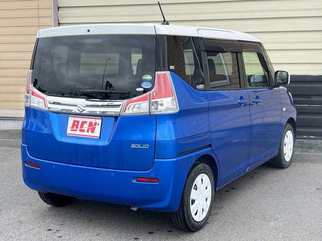 Car thumbnail 3