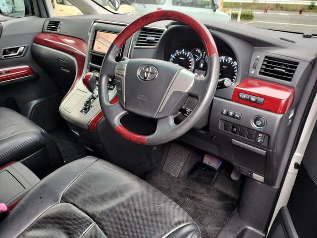 Car thumbnail 3