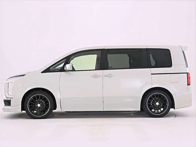 Car thumbnail 3