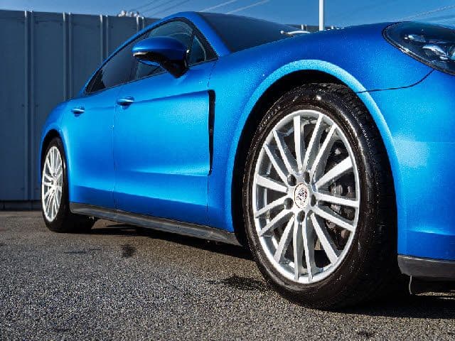 Car thumbnail 2