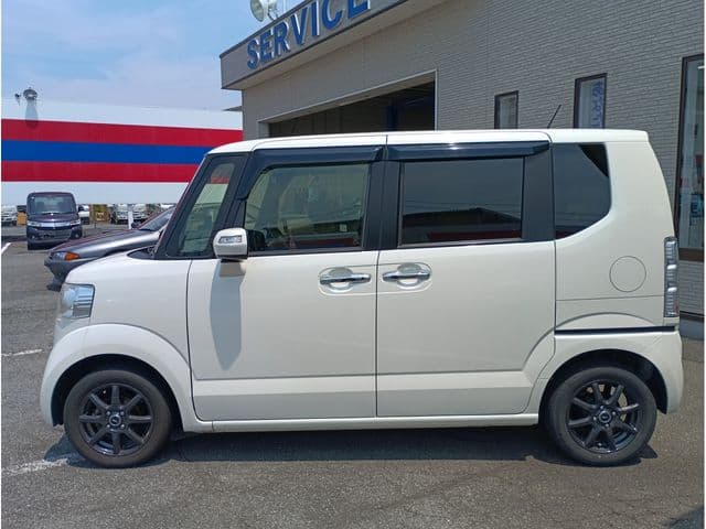 Car thumbnail 4