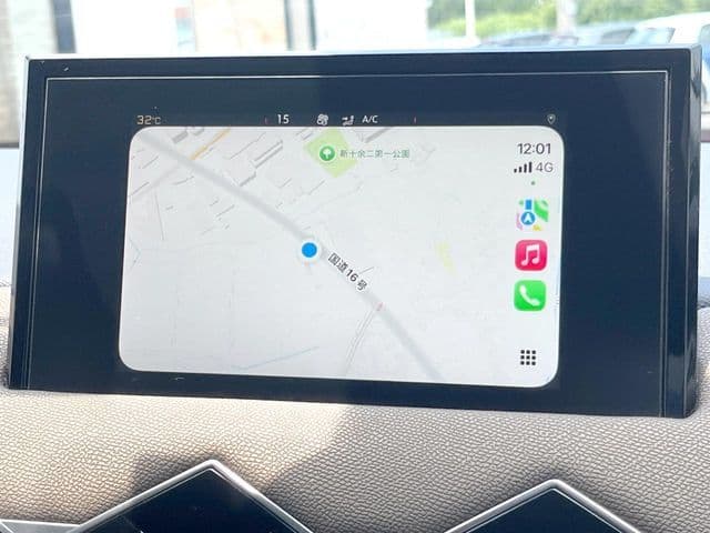 Car thumbnail 3