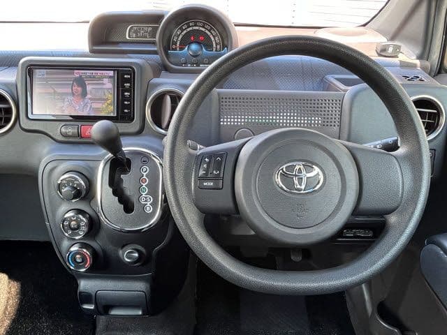 Car thumbnail 4