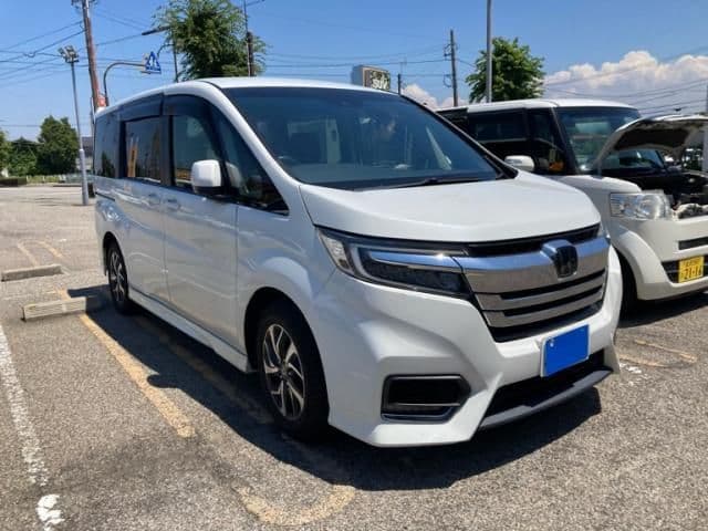 Car image 1
