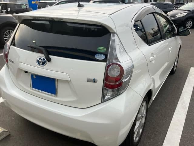Car thumbnail 4