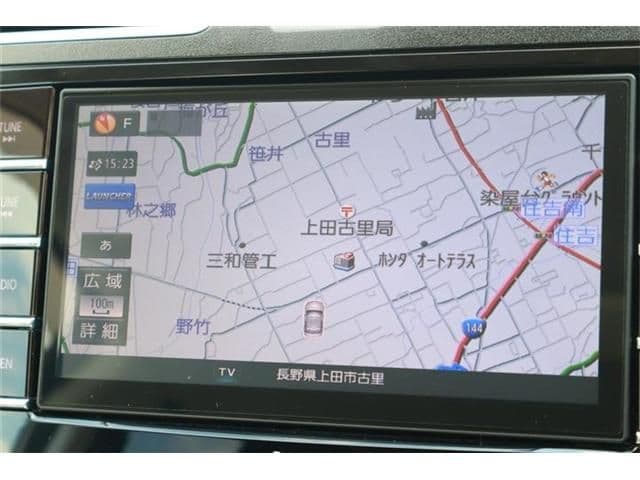 Car thumbnail 3