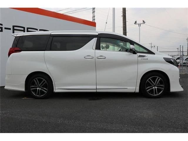 Car thumbnail 4