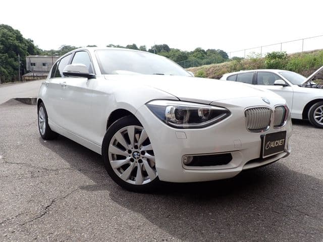Car image 1