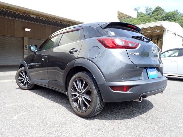 Car thumbnail 3