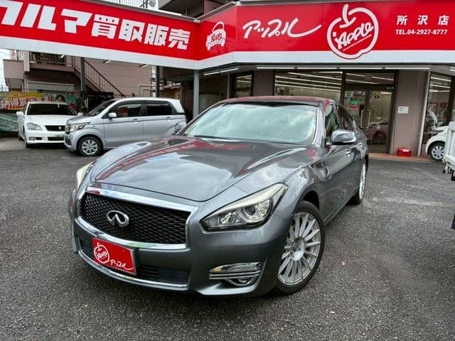Car image 1