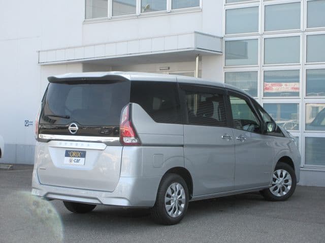 Car thumbnail 3