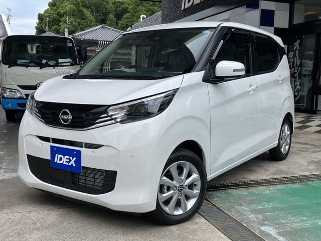 NISSAN