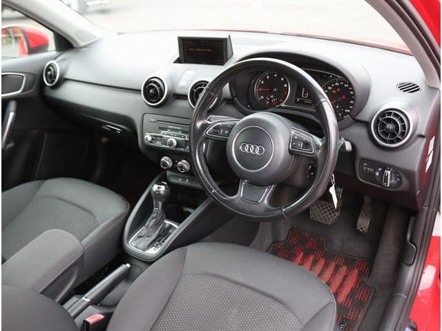 Car thumbnail 3
