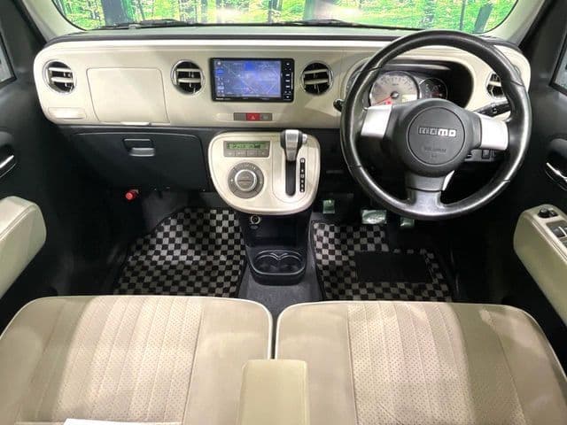Car thumbnail 2