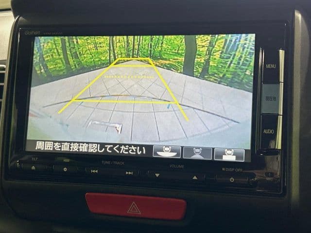 Car thumbnail 4