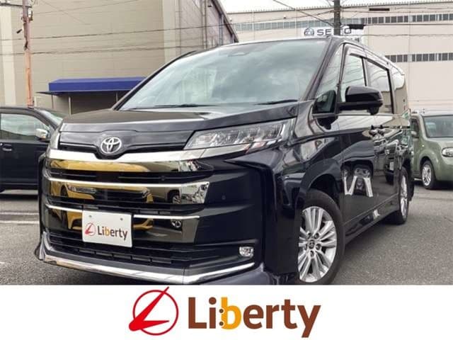 TOYOTA NOAH