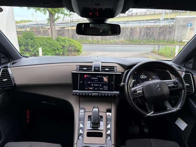 Car thumbnail 4