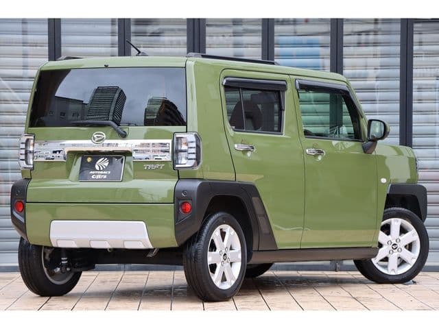 Car thumbnail 3
