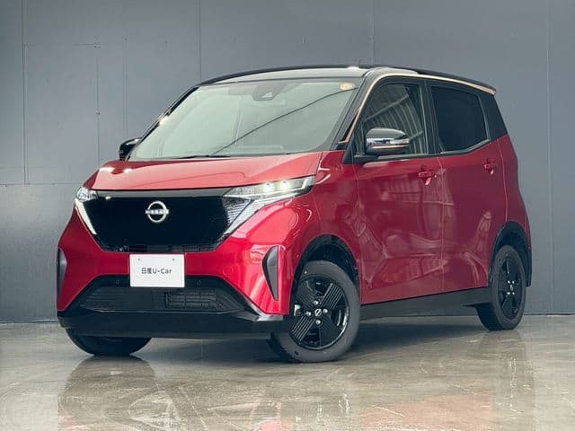NISSAN