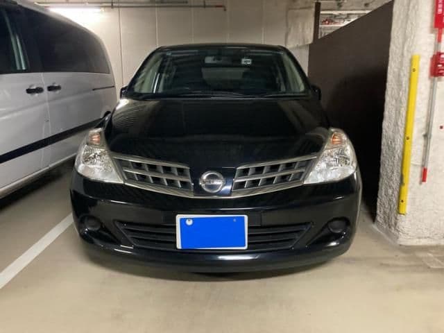 Car image 1