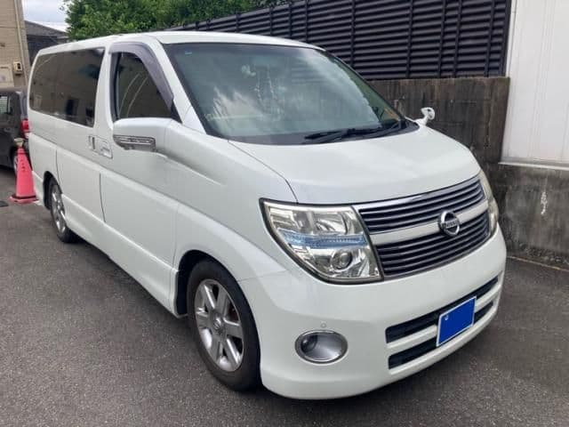 NISSAN ELGRAND