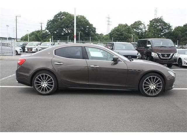 Car thumbnail 4
